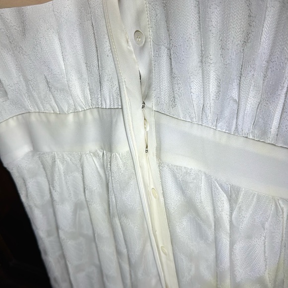 EUC Eva Longoria Off White Handkerchief Midi - Picture 9 of 16